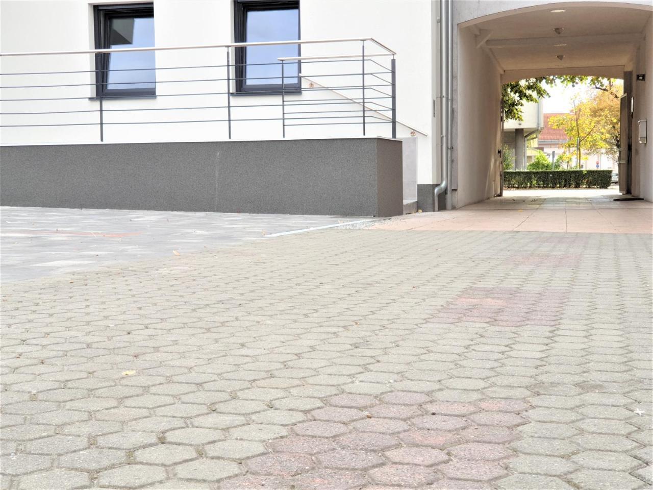 Hotel Central Slavonski Brod Bagian luar foto