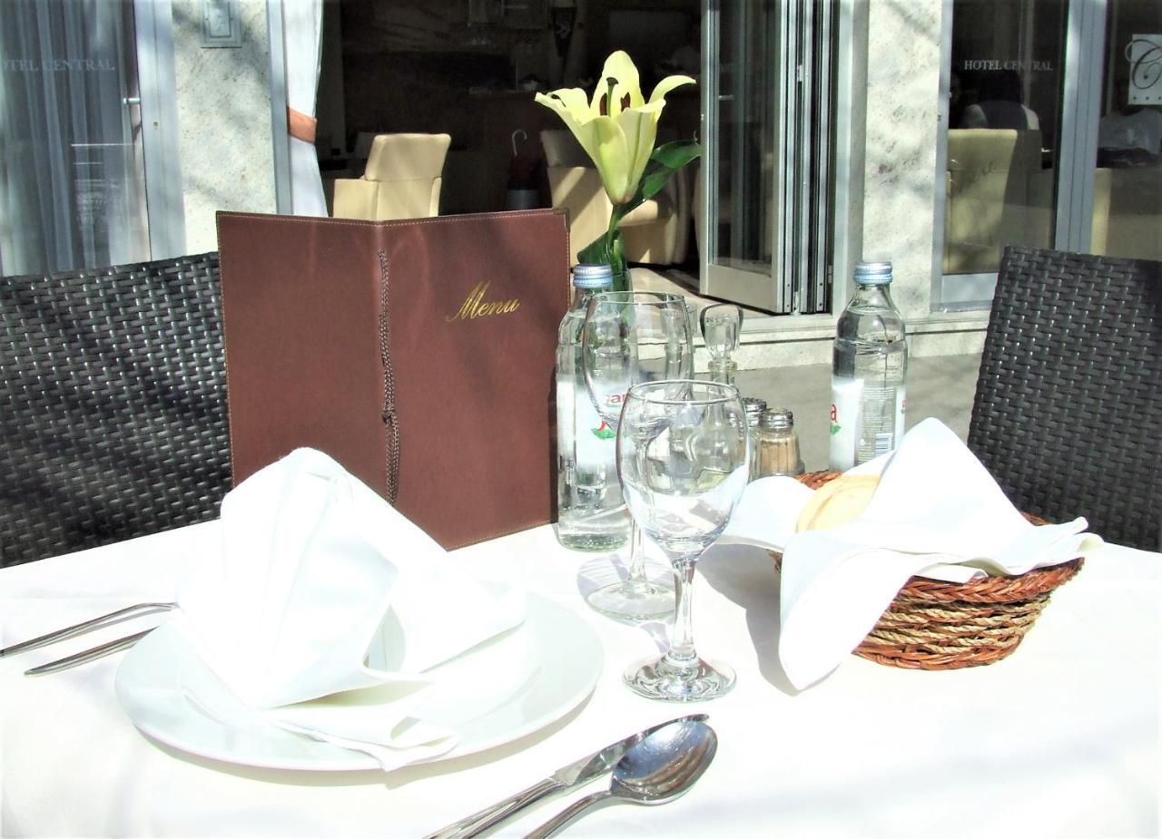 Hotel Central Slavonski Brod Bagian luar foto