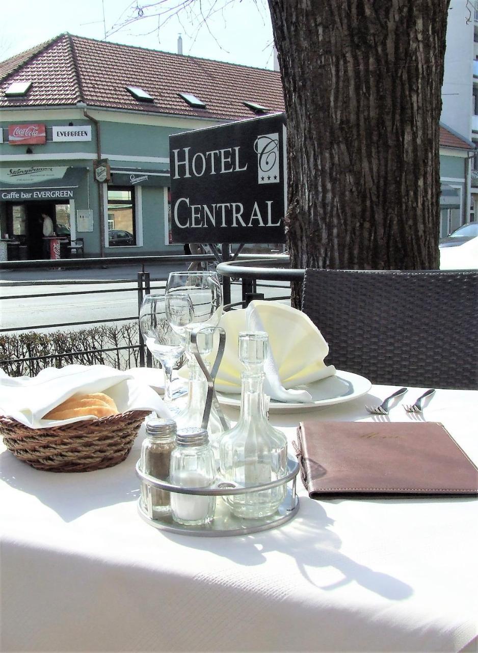Hotel Central Slavonski Brod Bagian luar foto