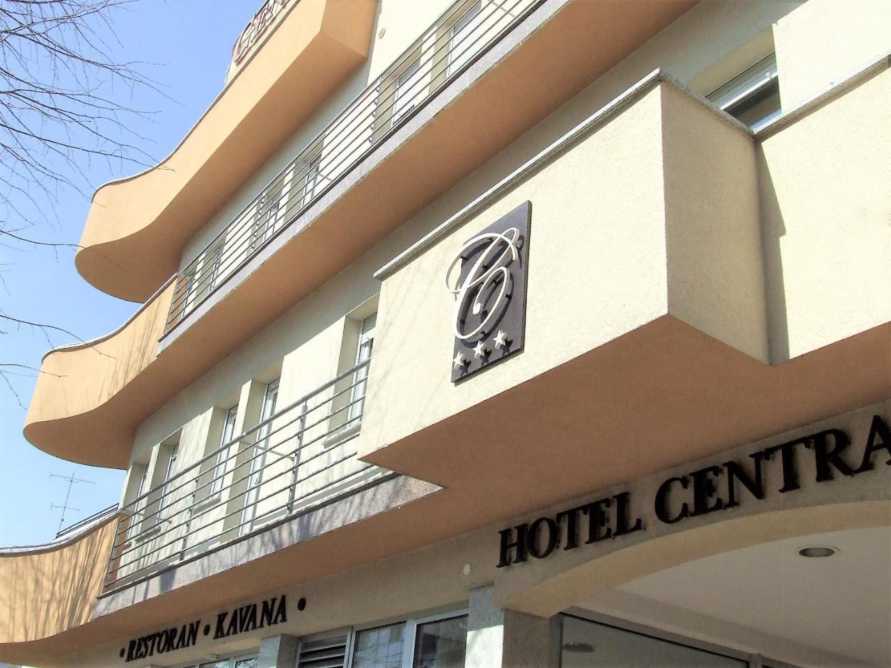 Hotel Central Slavonski Brod Bagian luar foto